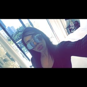 Meet your Posher, Sasha